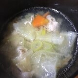 豚肉と根菜の塩スープ